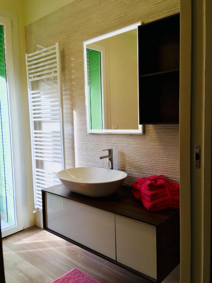 Residenza Elena Apartamento Rimini Exterior foto